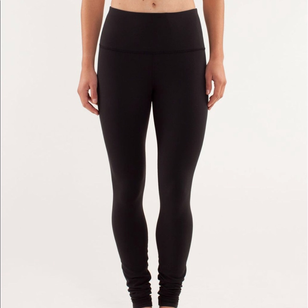 Lululemon high waisted black leggings size 8